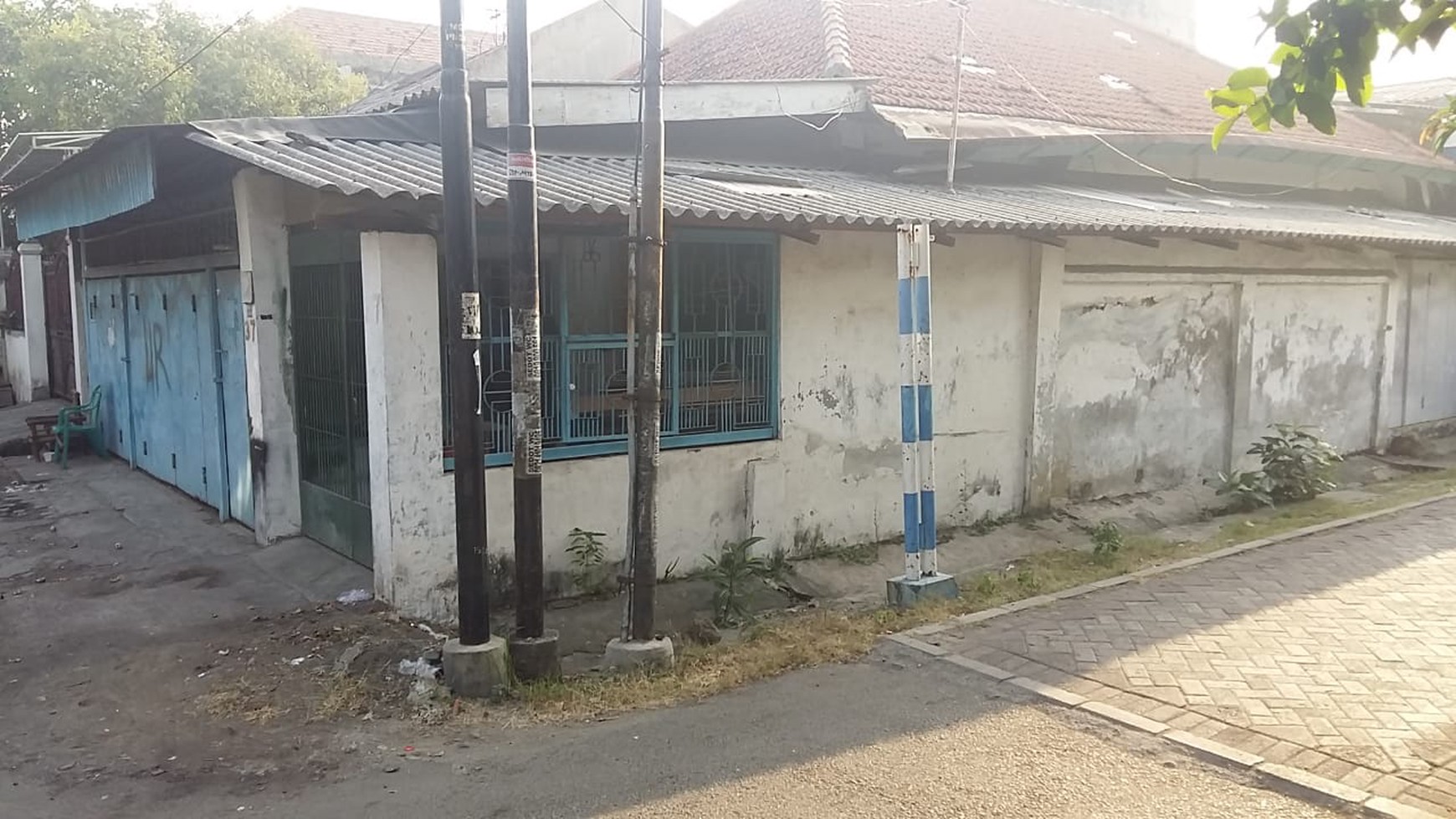 Rumah 1.5 Lantai  Pucang Sawit