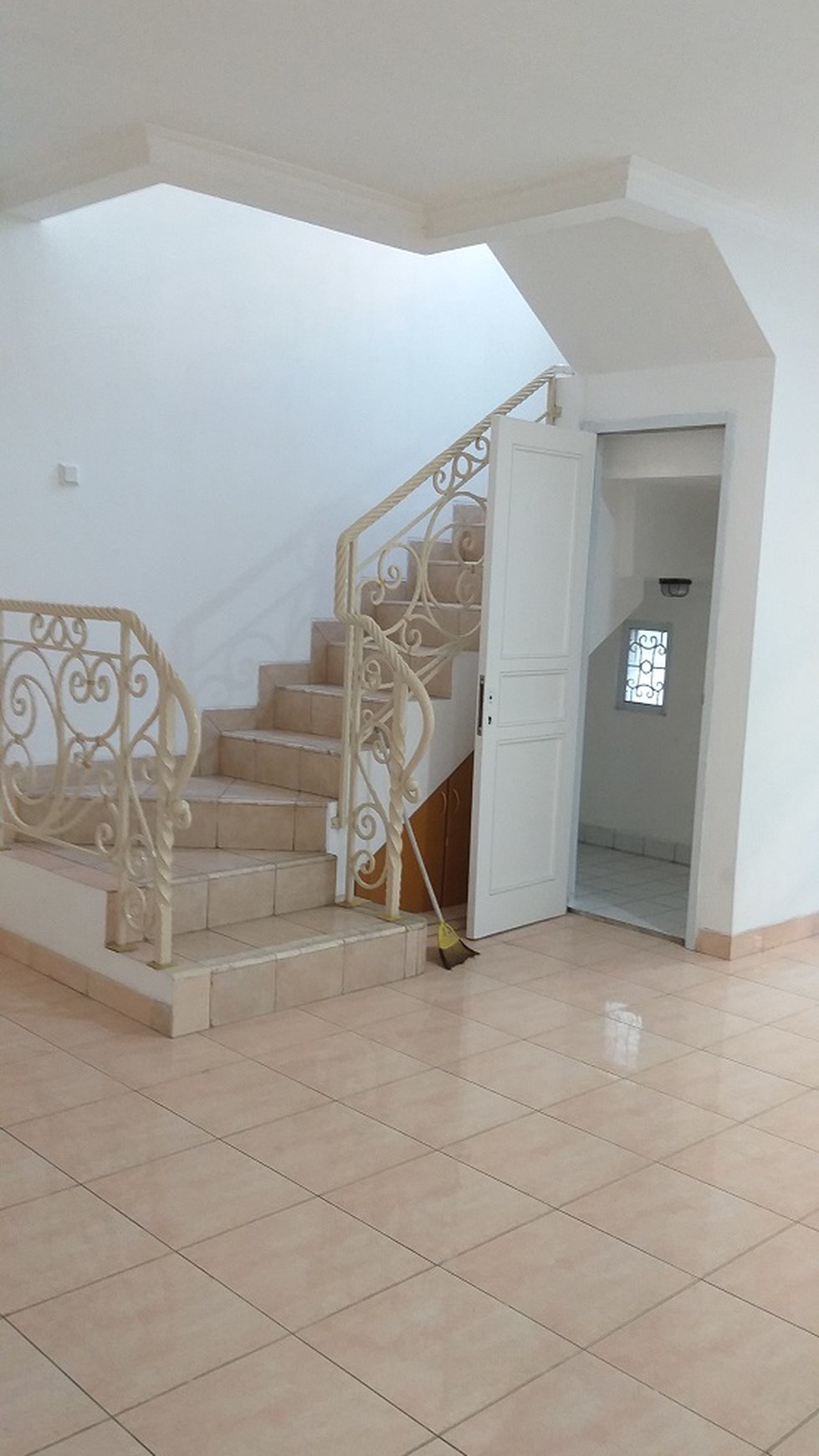 Lokasi nyaman aman di dalam cluster