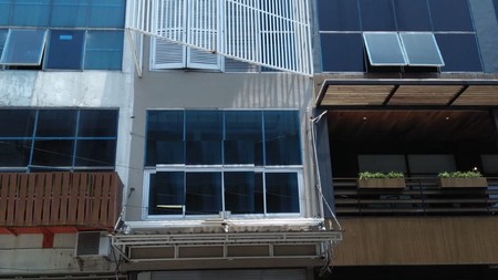 Ruko 4.5 Lantai Manyar Kertoarjo