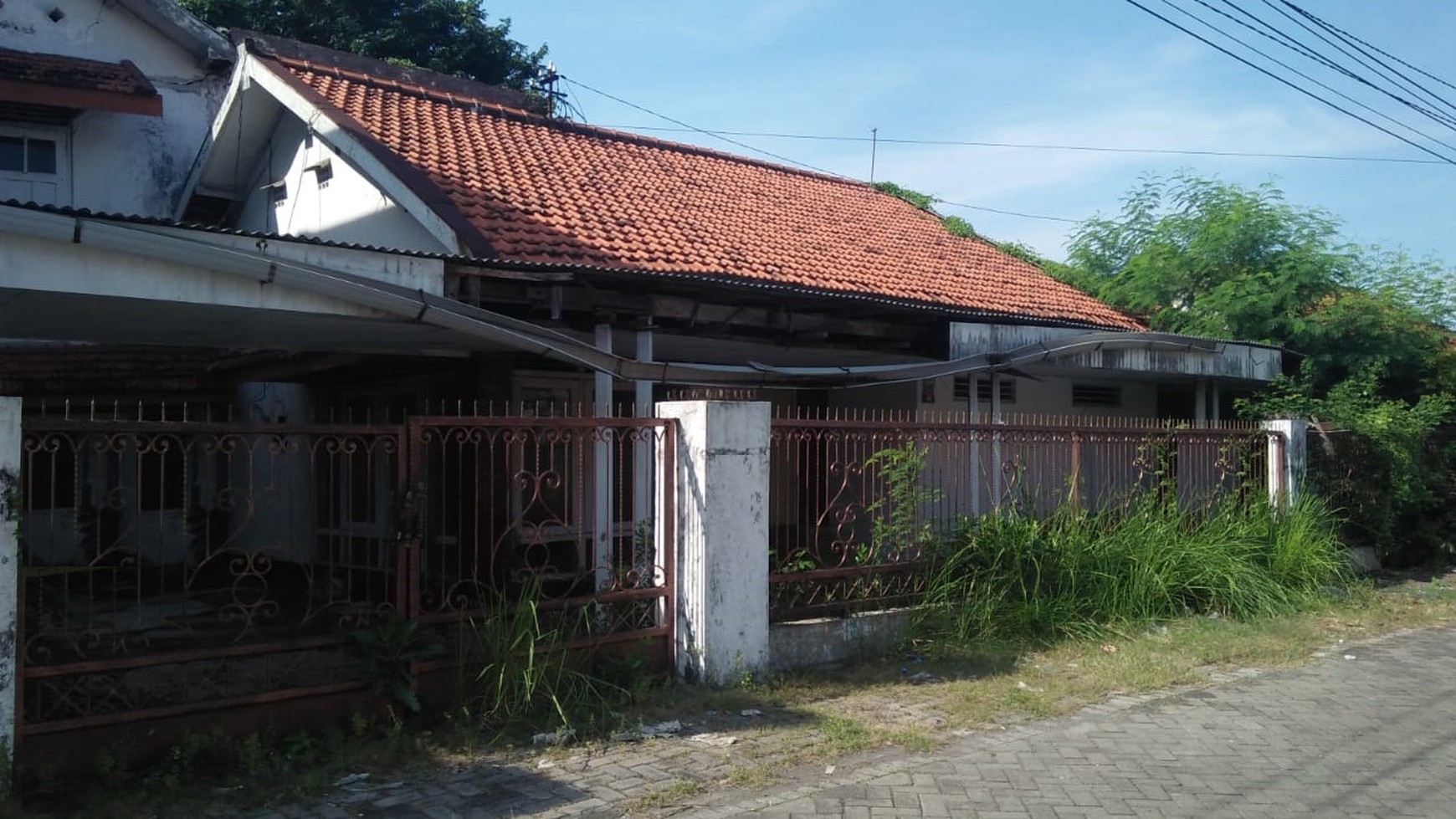 Rumah Hitung Tanah Jalan Sekolahan