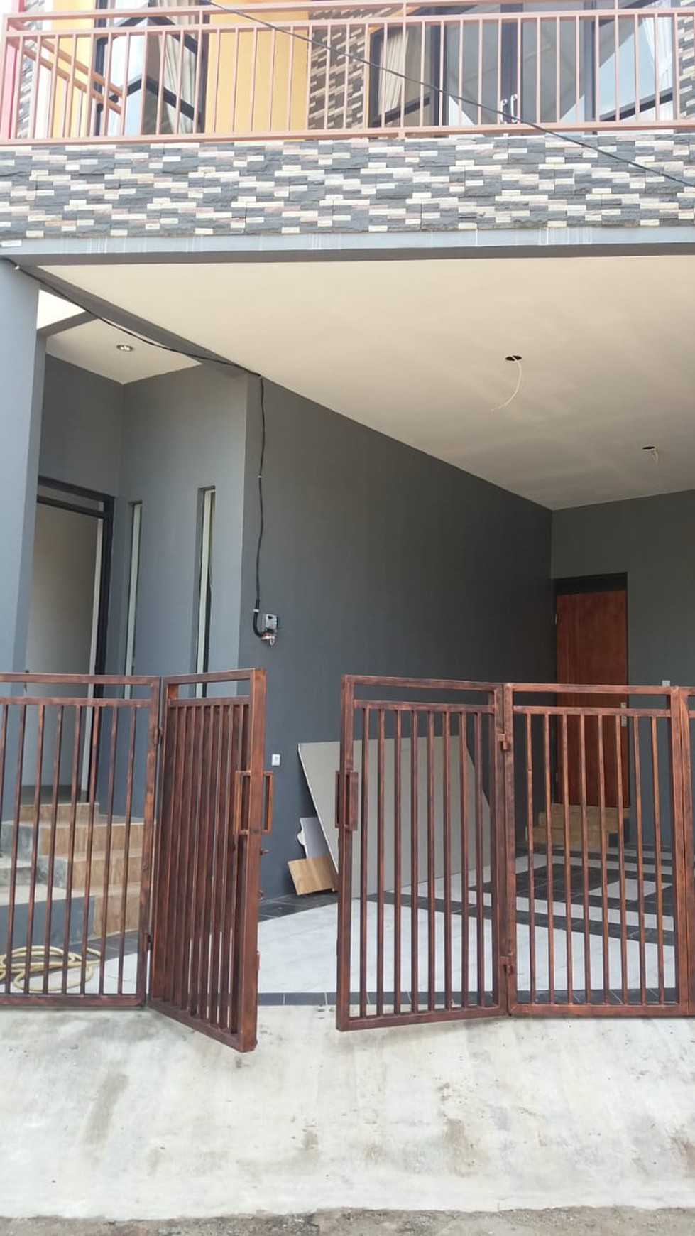 Rumah Siap Huni, Exterior Elegan, Hunian Nyaman @Kucica, Bintaro