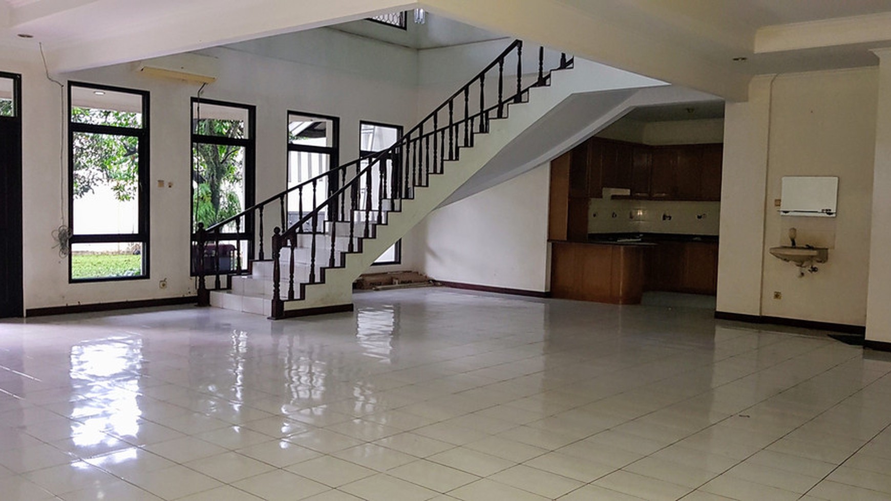 Disewakan rumah area Cilandak Dekat Transmart