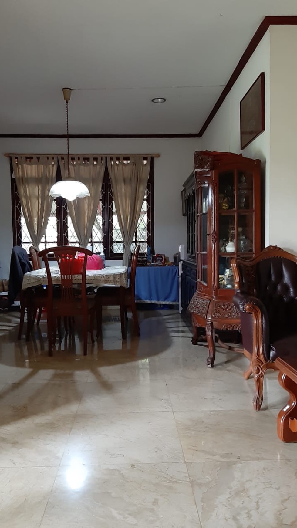 Dijual Rumah Luas Di Jl Sukabakti, Serua Indah Ciputat