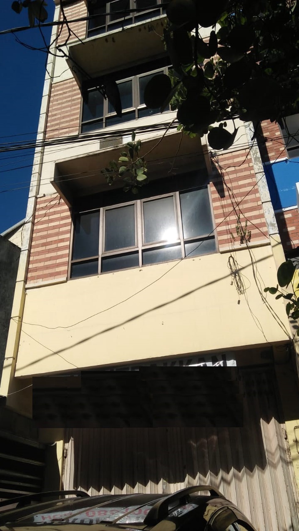 Ruko 4 lantai Manyar Cocok untuk segala usaha