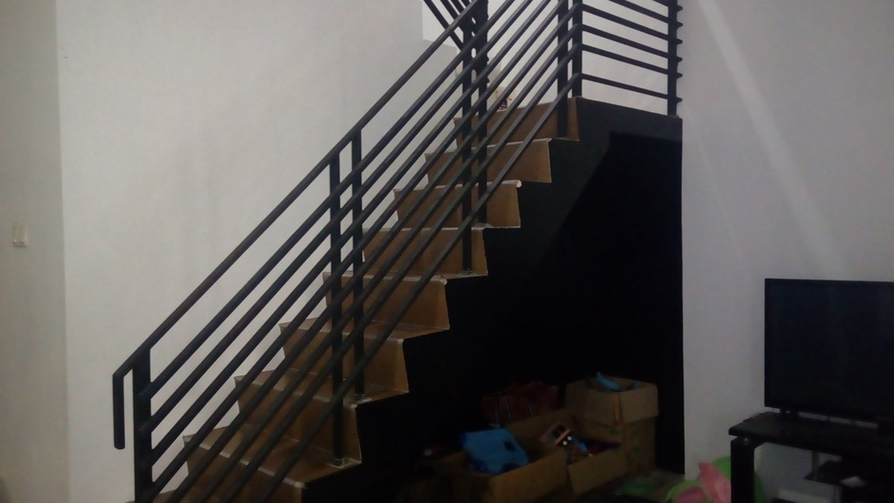 RUMAH TINGGAL DI JL DURIAN RAYA, MERTOYUDAN, MAGELANG