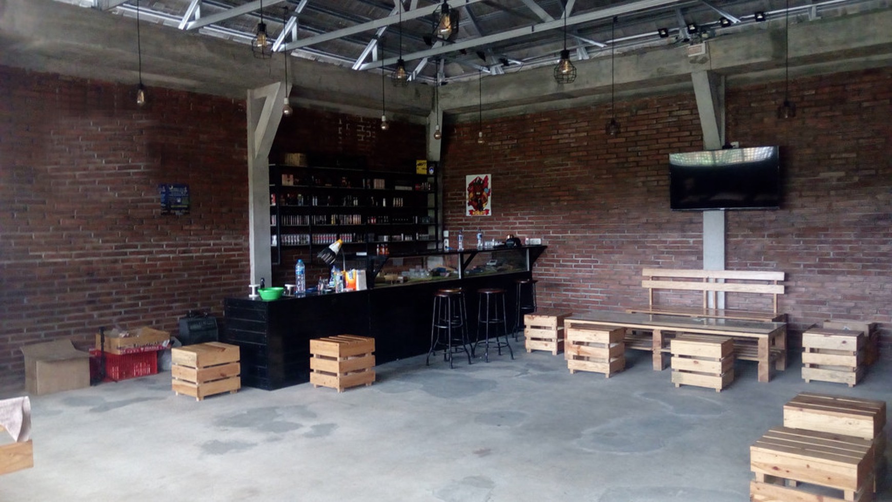 RUMAH TINGGAL DI JL DURIAN RAYA, MERTOYUDAN, MAGELANG