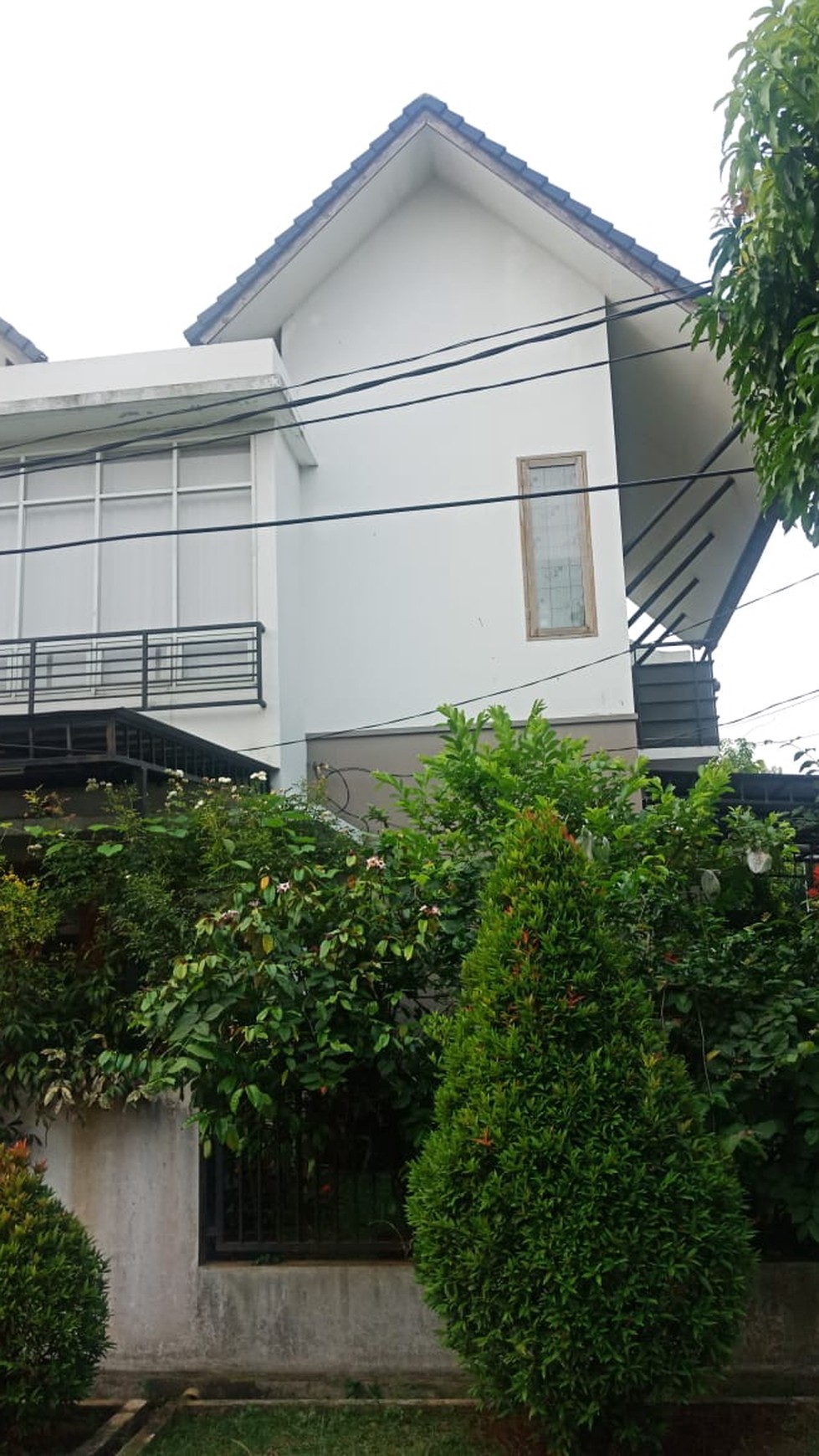 Rumah Cantik dan Manis Nyaman Sekali Area Depan Bintaro Jakarta Selatan