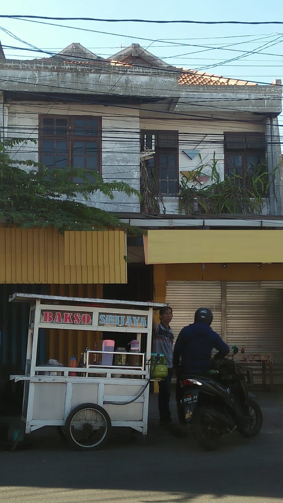 Rumah 2 lantai Bratang Gede