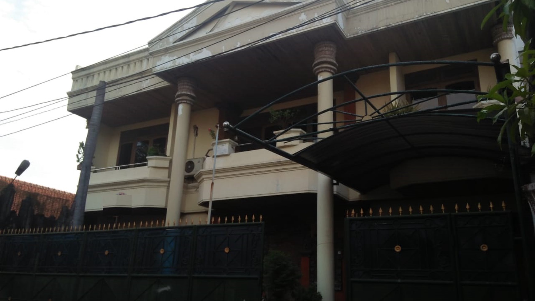 Rumah Mewah Tengah Kota jalan Widodaren