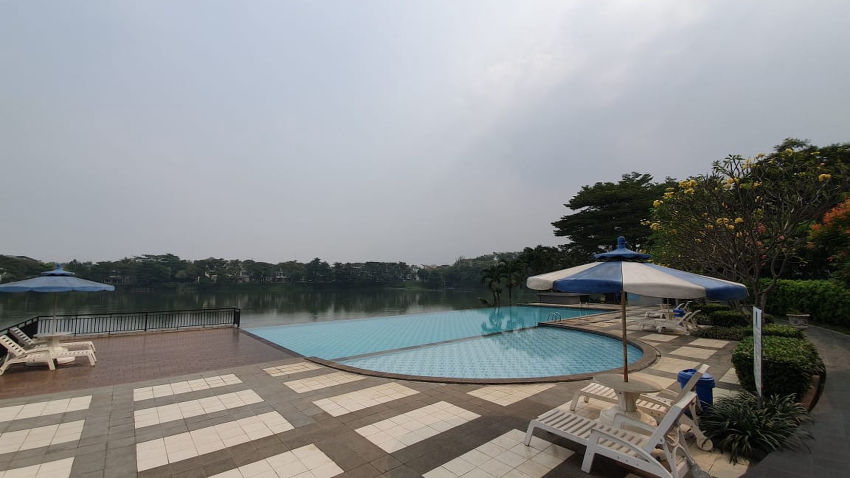 Rumah Bagus Di Serenade Lake, Serpong