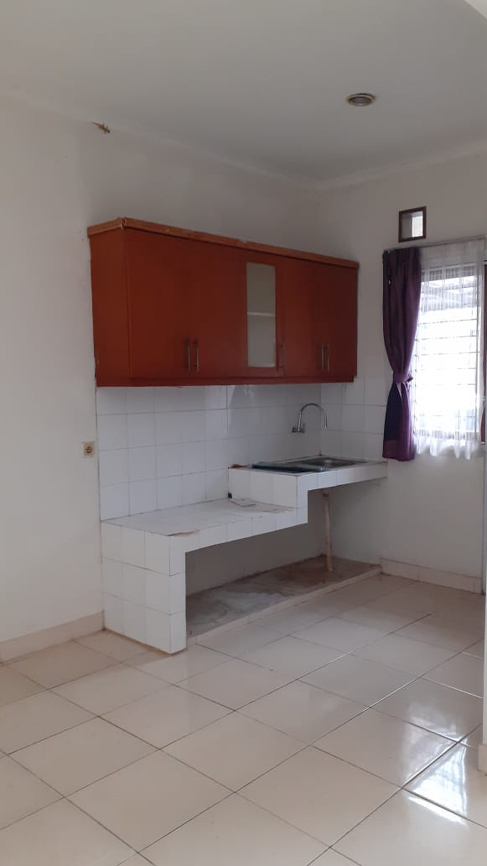 Disewakan Rumah Siap Huni, Hunian Nyaman dan Dalam Cluster @Callysta Permata, Bintaro