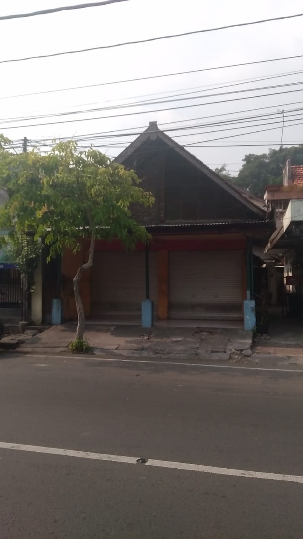 Rumah Strategis untuk Usaha Jalan Ciliwung