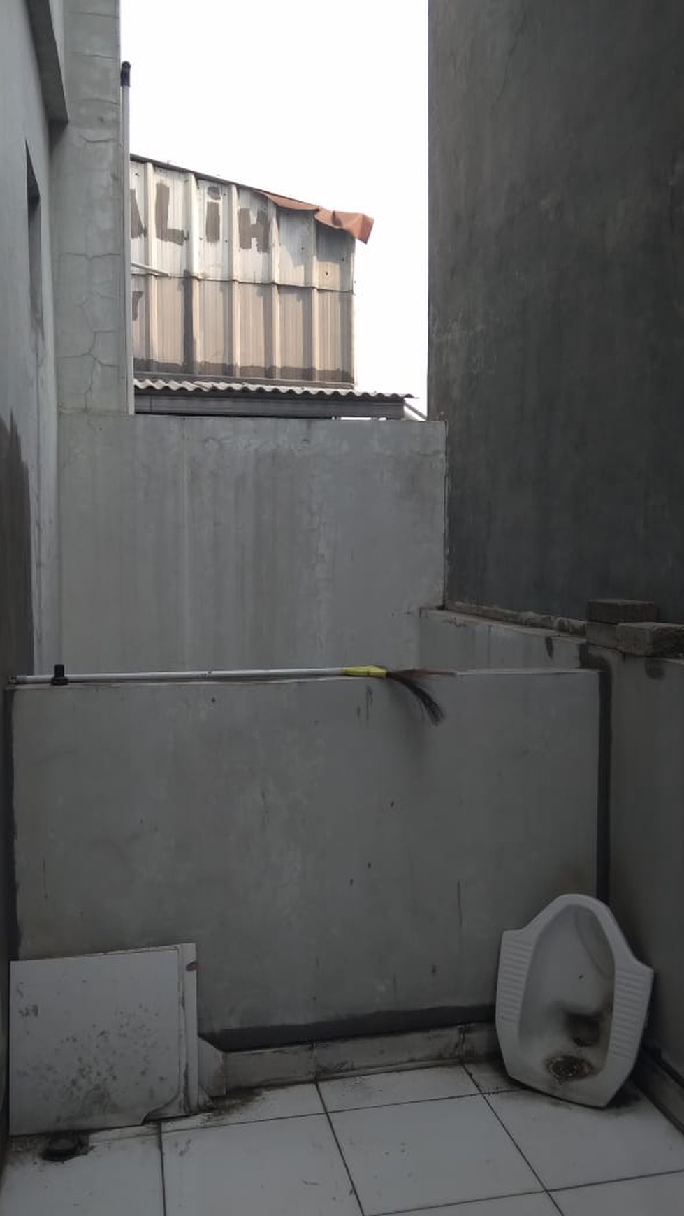 Dijual ruko victoria park jl. imam bonjol - Karawaci Tangerang