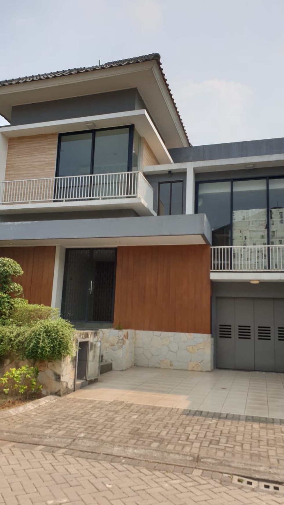 Disewakan Rumah Bagus Di Kebayoran Symphony Bintaro Jaya