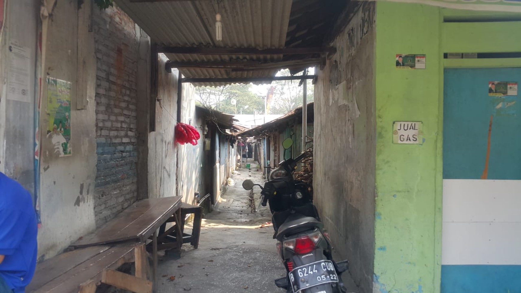 Dijual rumah dan kontrakan di JL. Gatot subroto jatake Tangerang