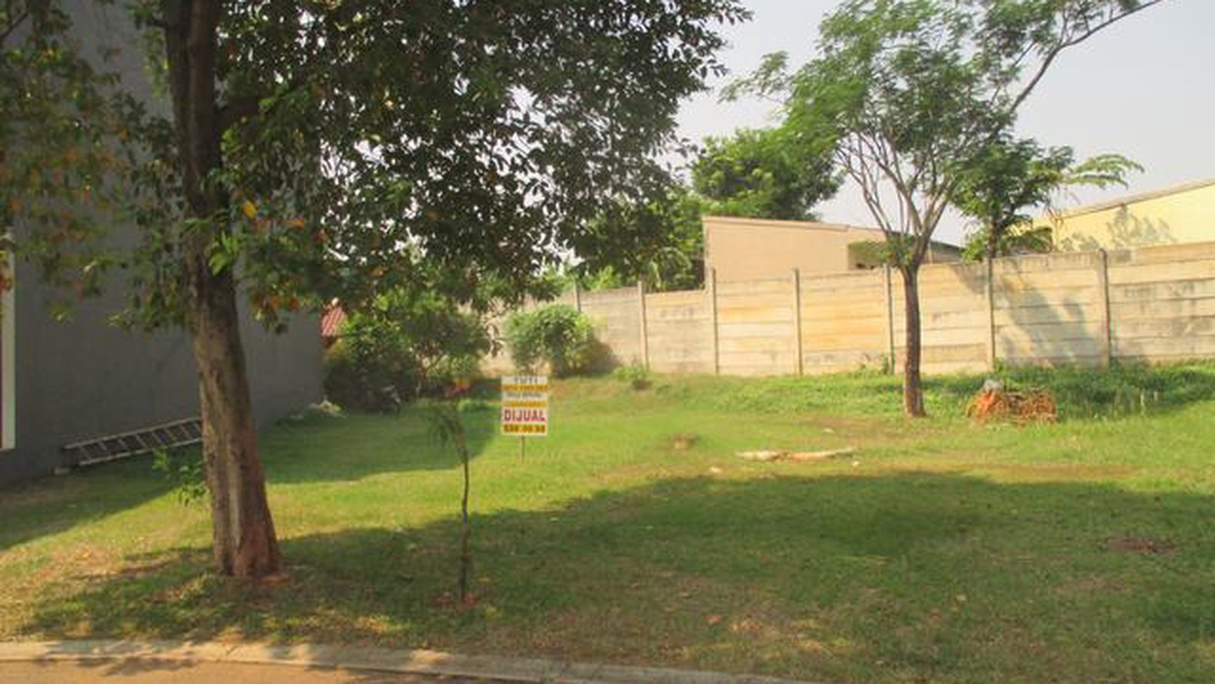 Dijual kavling lokasi strtegis, depan sekolah Al-Azhar, samping Taman Kota 1, murah bisa nego