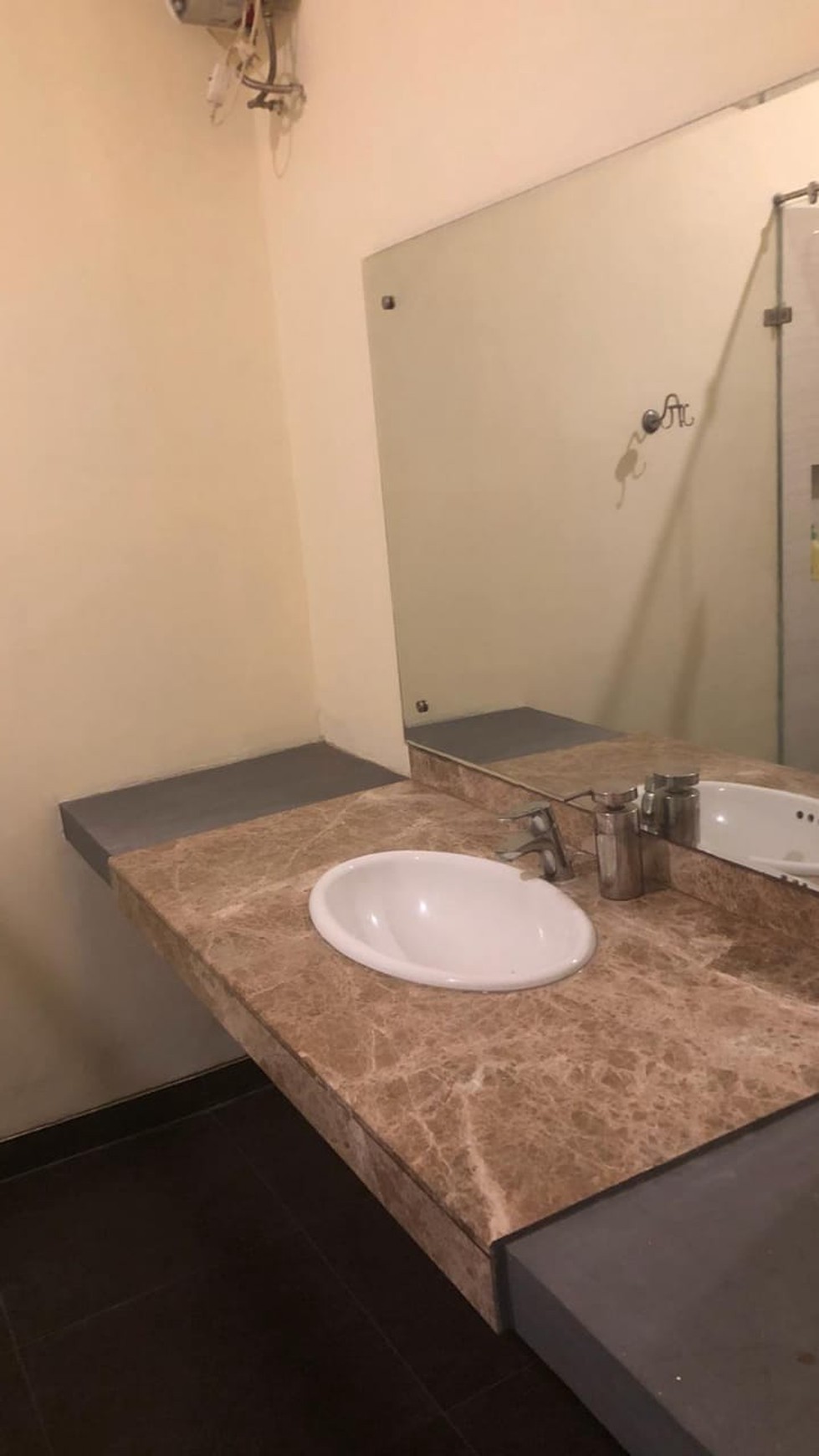 Sewa Rumah di Komplek Butterfly Residence Bintaro akses dekat Tol