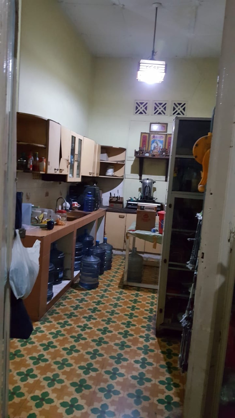 Dijual Rumah + Toko Di JL. Sutopo Sukarasa Kota Tangerang