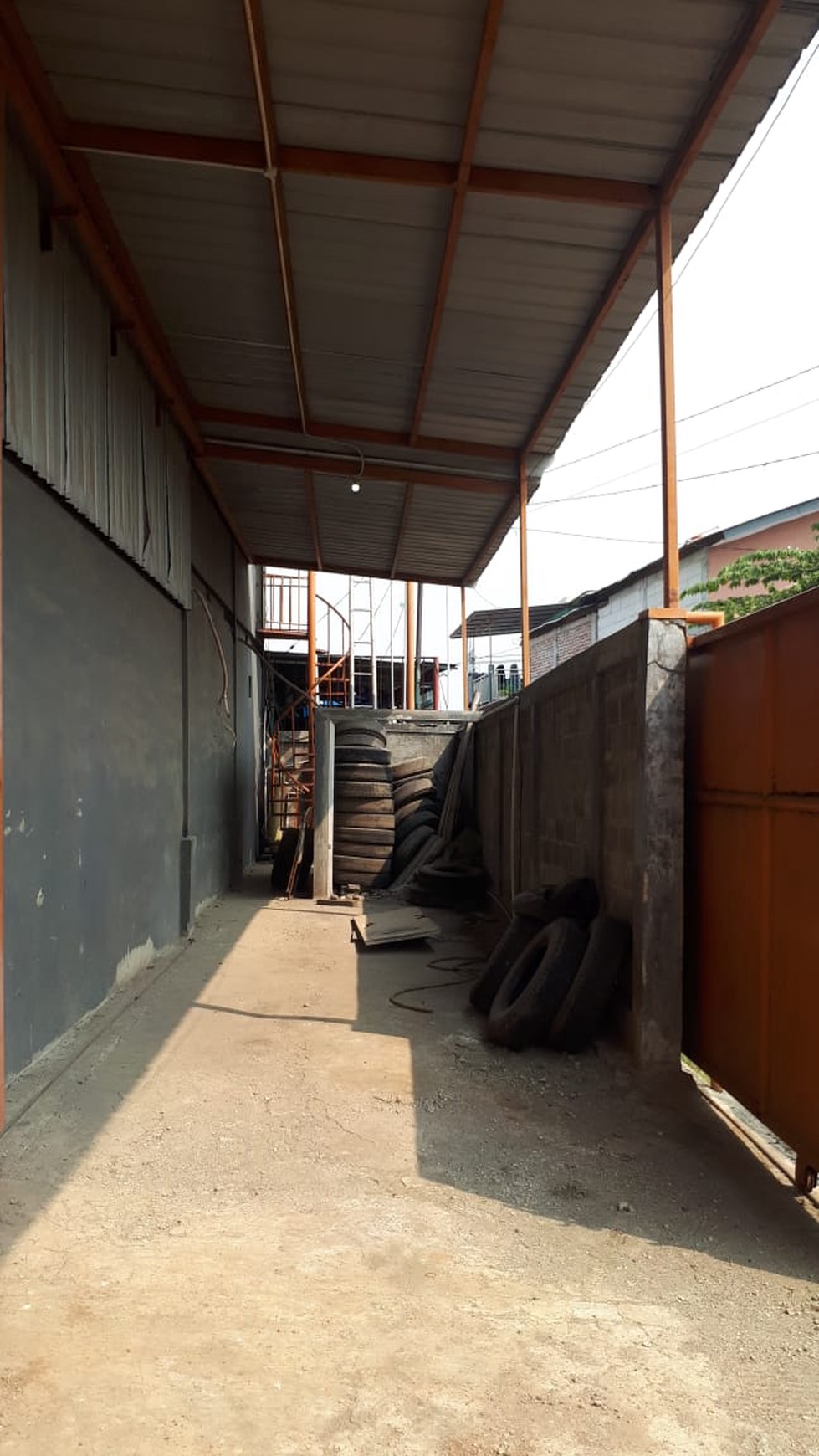 Dijual Gudang Di Kampung Bugel Karawaci Tangerang