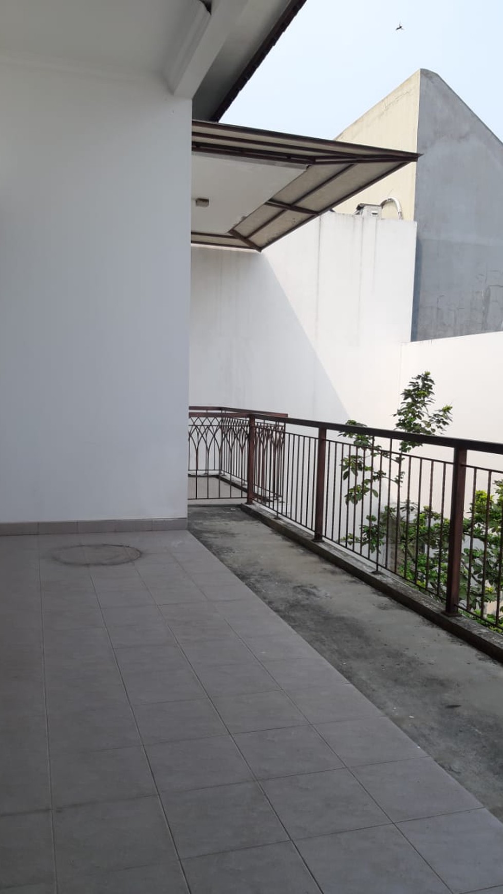 Dijual Rumah Bagus Di Jl Qadr, Karawaci, Tangerang