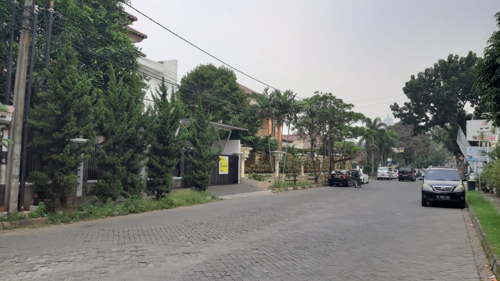 Dijual Rumah Bagus Di Jl Qadr, Karawaci, Tangerang