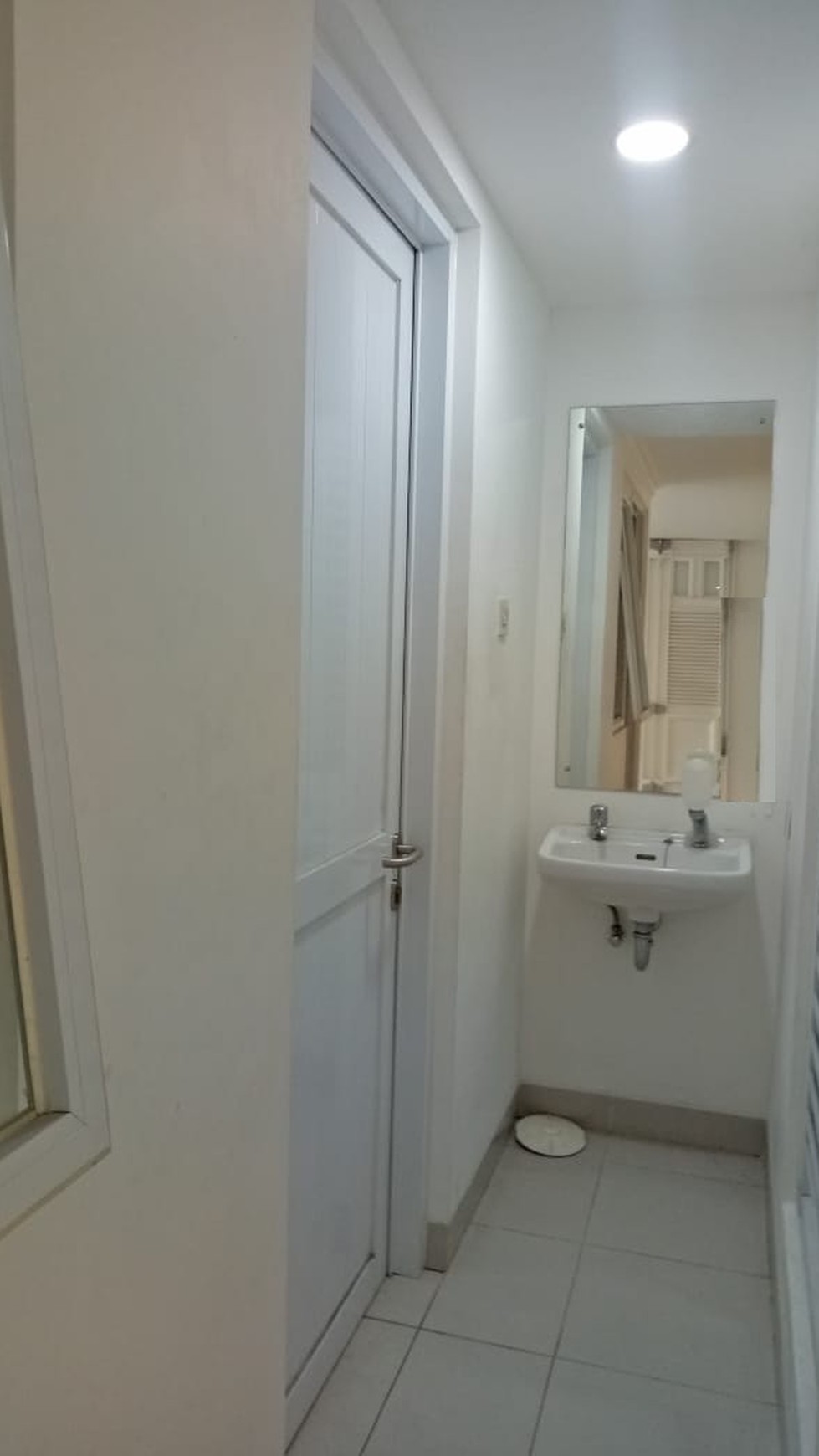 Rumah Cantik, Brand New  di Kemang Jakarta Selatan