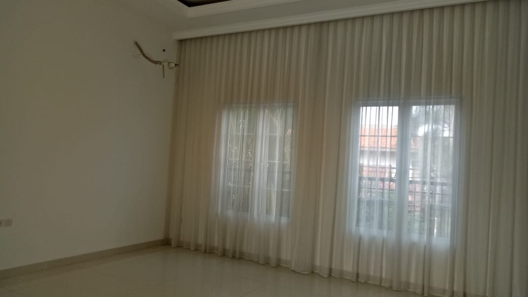 Rumah Cantik, Brand New  di Kemang Jakarta Selatan