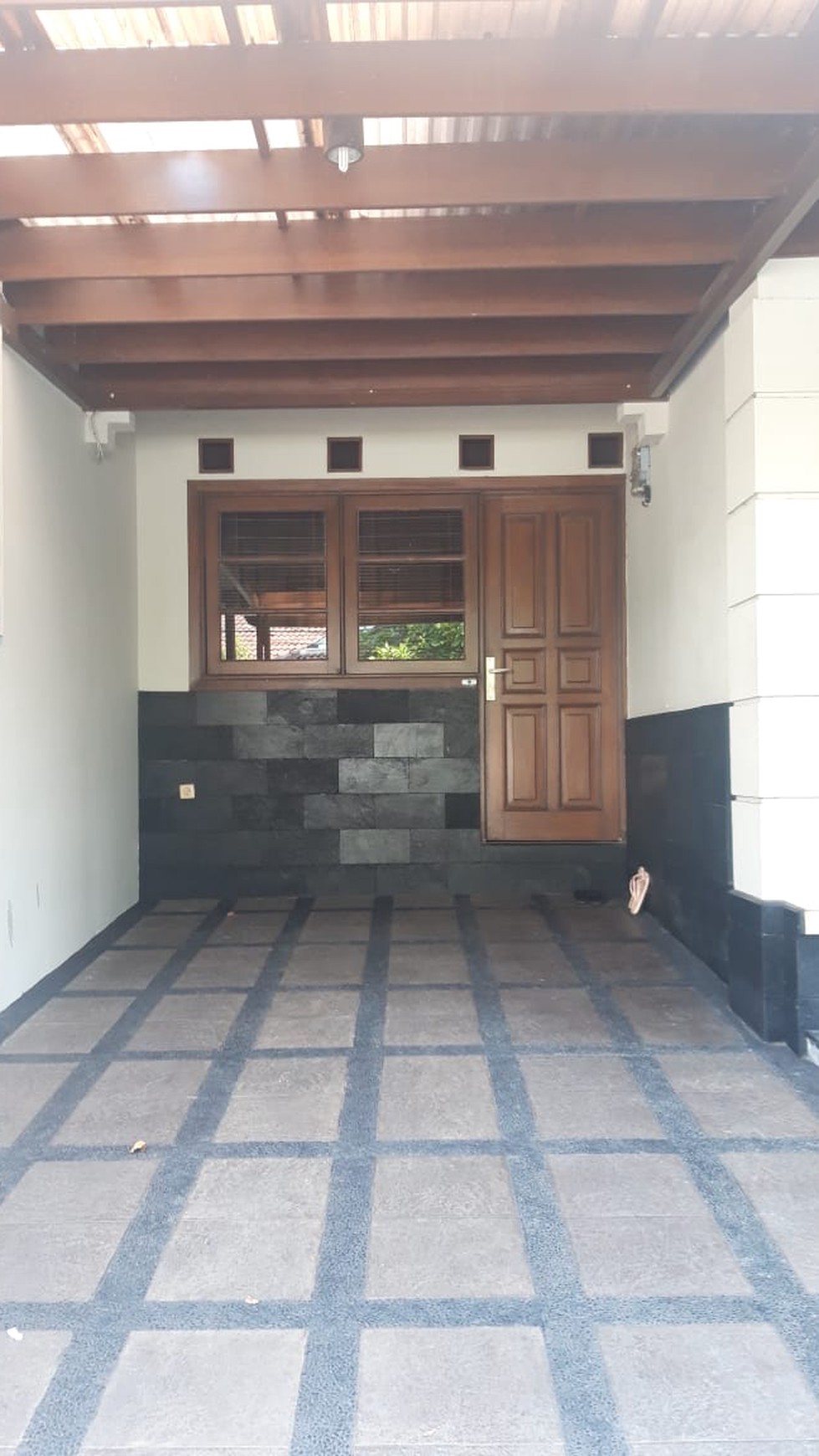 Rumah Minimalis, Hunian Nyaman dan Asri @Mertilang, Bintaro