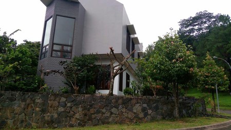 Rumah Cantik Nan Manis 2 Lantai di Sentul City Bogor