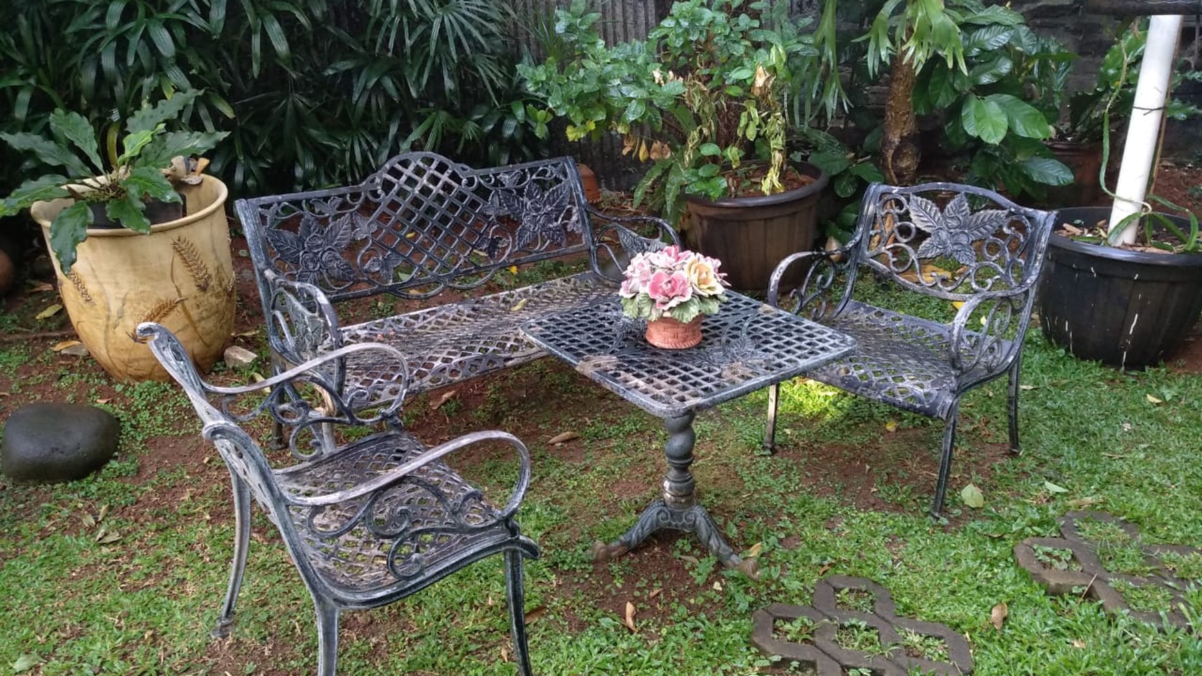 Rumah Standar Apik Bintarojaya di Kawasan Sektor 2