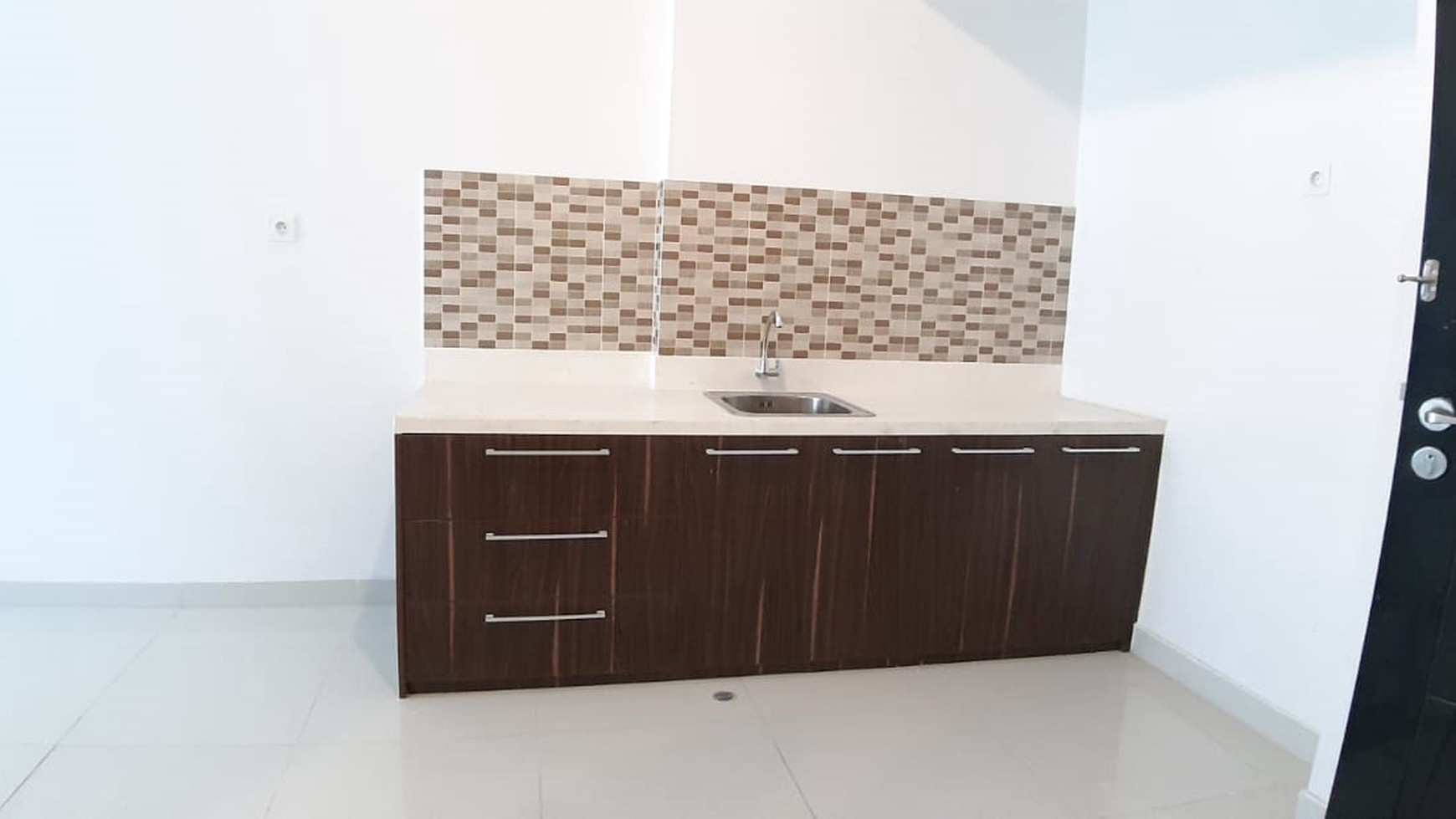 Brand New Apartment di Aspen Admiralty Apartment, Tower C, Cilandak, Middle Floor, Pool View