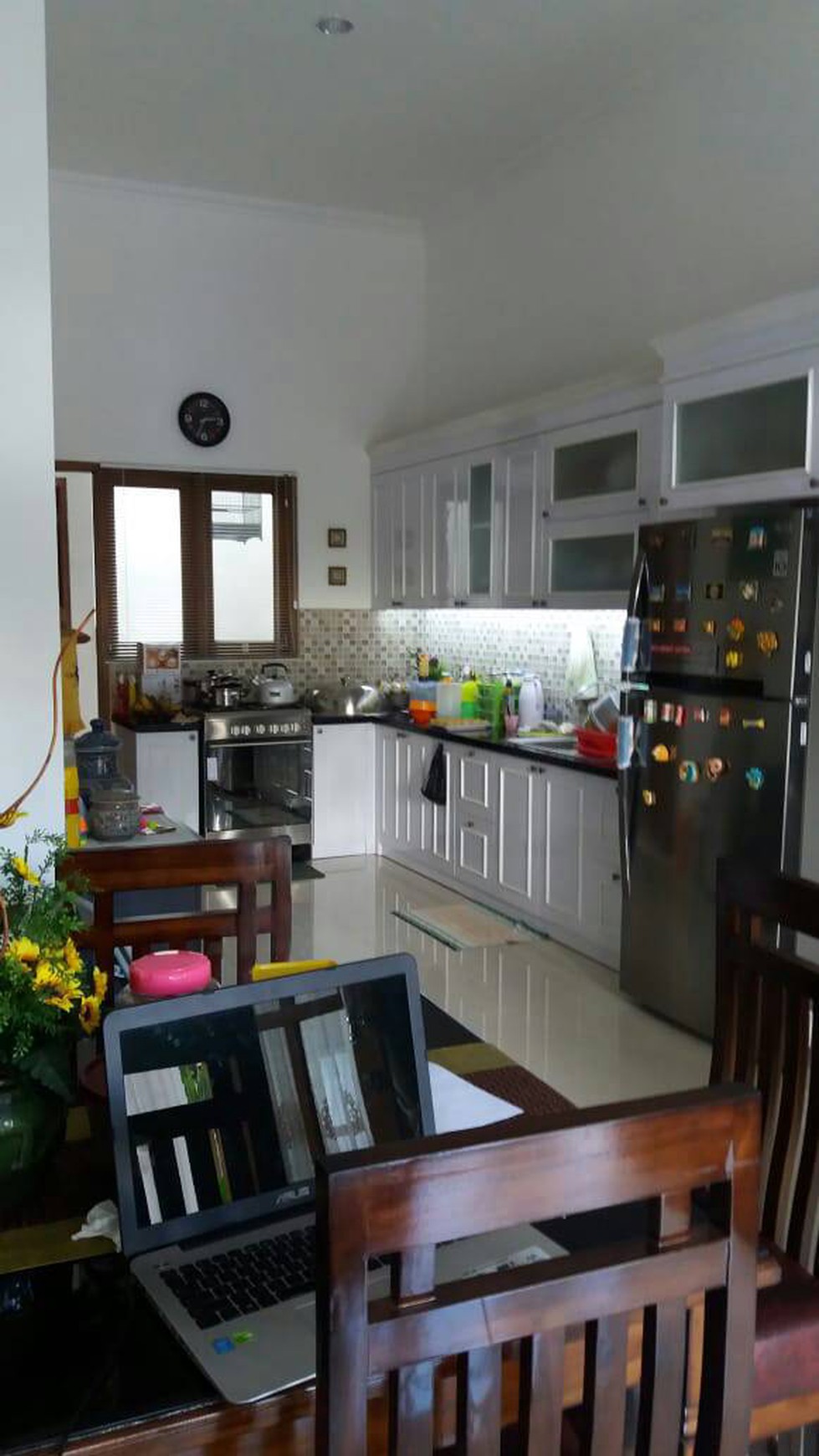 RUMAH MEWAH CLASIC MODERN POSISI HOOK, DI JL RANDUSARI, KALASAN.