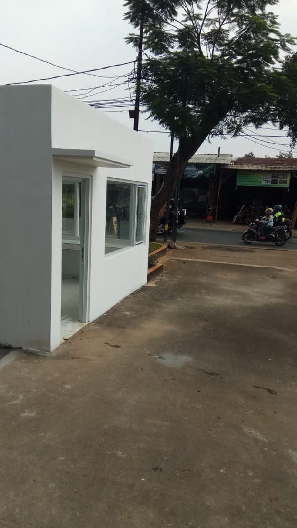 4 Unit Ruko Lokasi Pinggir Jalan Raya Di Jagakarasa