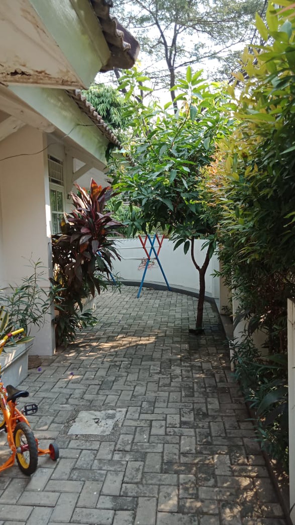 Rumah Cantik,siap huni di Bintaro Jaya 9