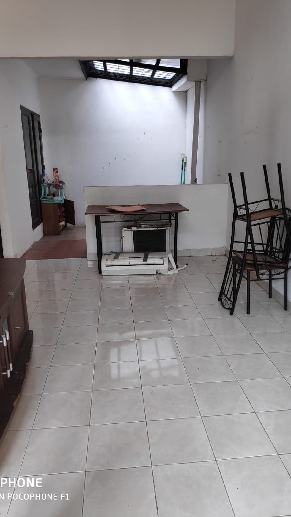 Rumah Bagus Di Graha Carissa, Graha Raya Bintaro