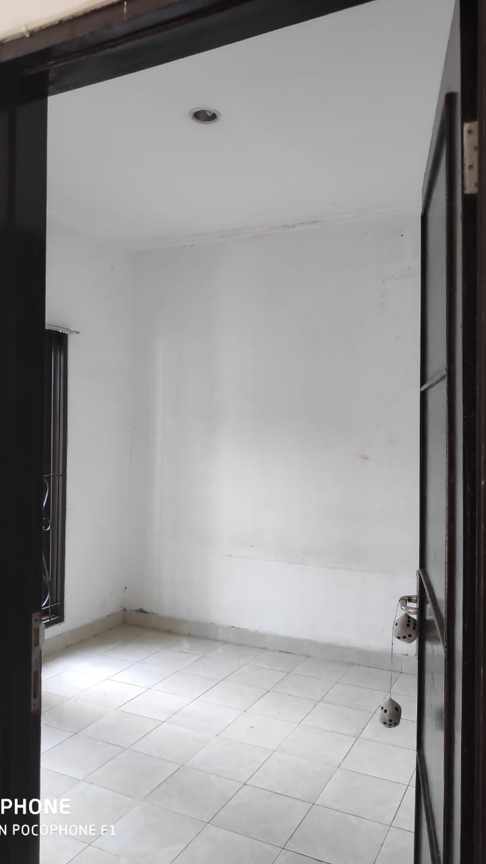 Rumah Bagus Di Graha Carissa, Graha Raya Bintaro