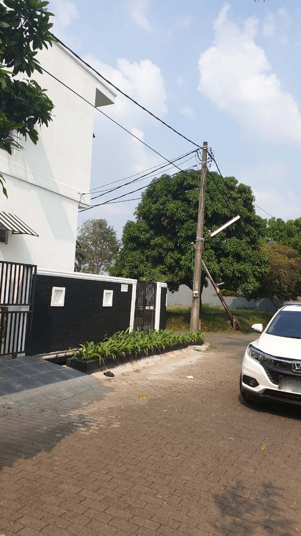 Dijual Rumah Bagus Di Palem Puri, Poandok Aren, Tangerang Selatan