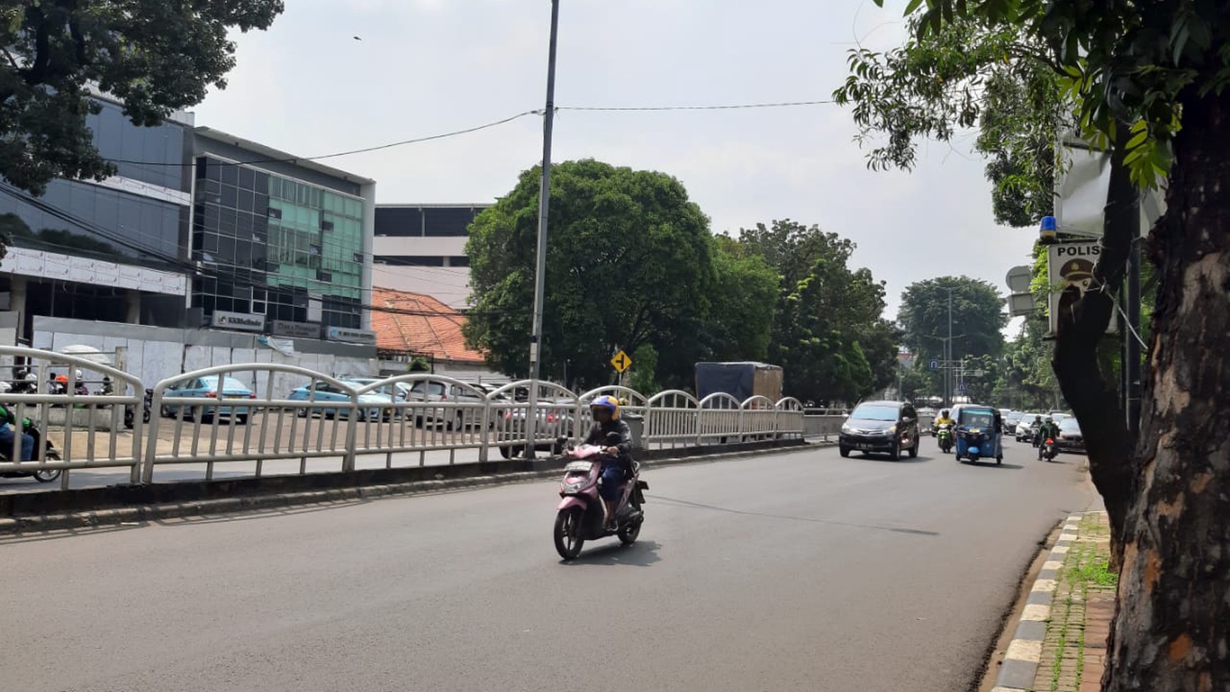 Dijual Gedung Di Jl Prof DR Soepomo, Tebet, Jakarta Selatan