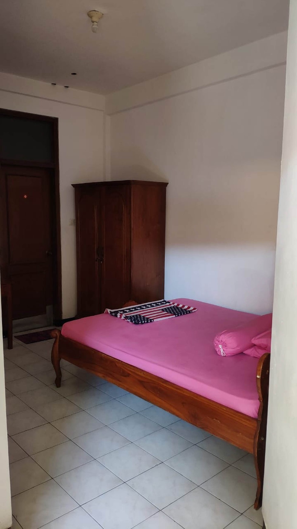 Rumah Kost di Manyar Rejo, 17 Kamar (KM dlm) + 2 Kamar Pembantu, Lokasi Dekat Kampus + Aktif, Siap Huni - TAN -