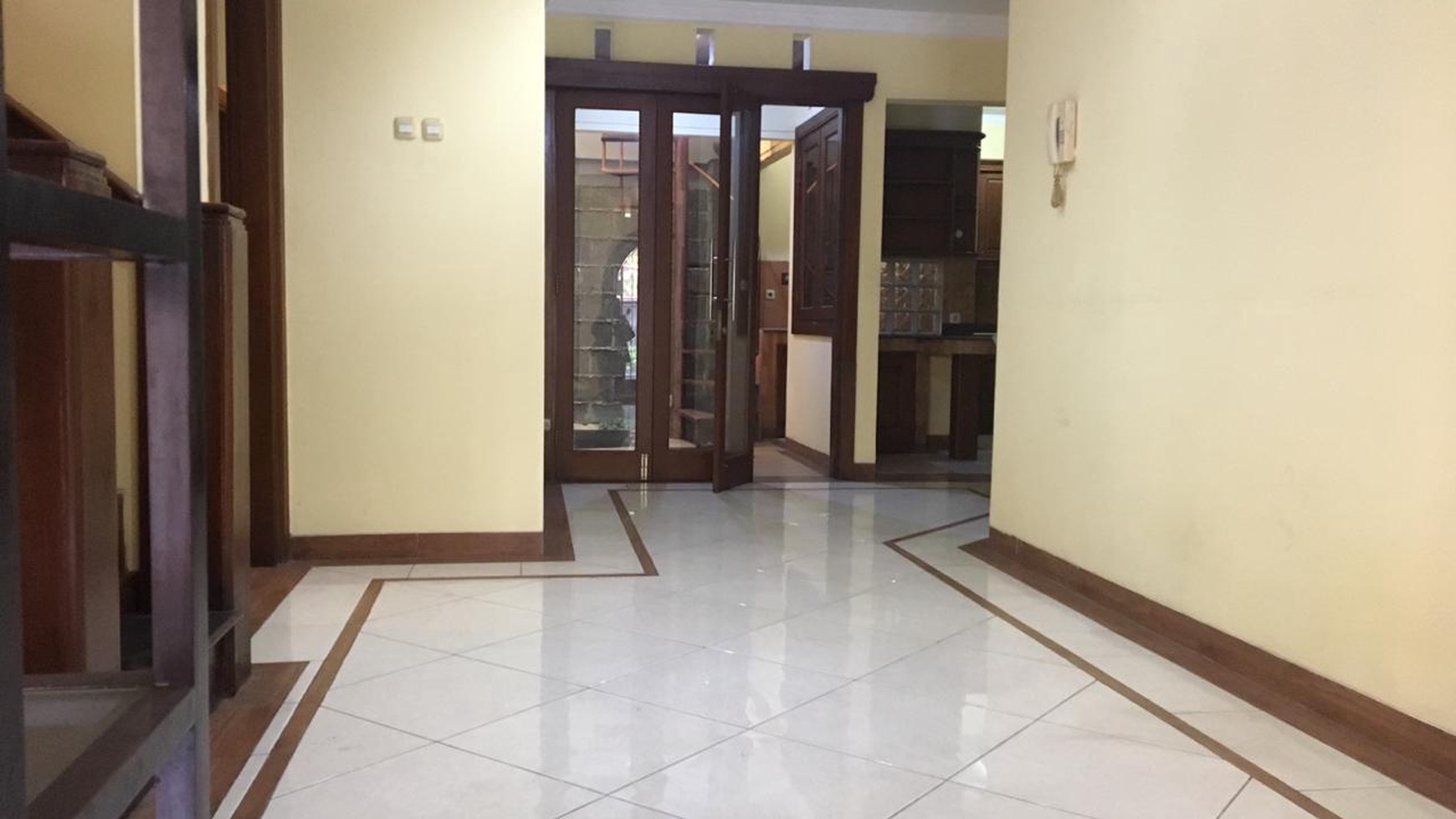 Rumah siap huni di Sektor 2 Bintaro Jaya