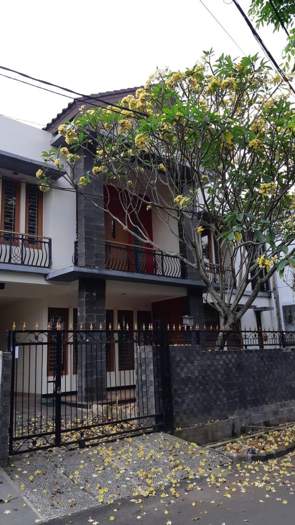 Rumah Mewah, Siap Huni, Hunian Nyaman dan Asri @Maleo, Bintaro