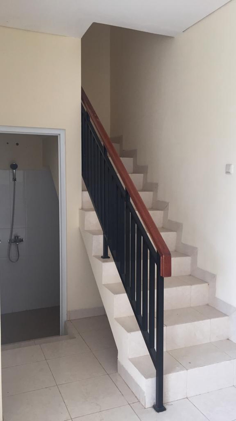 Rumah siap huni,bagus di Pondok Aren