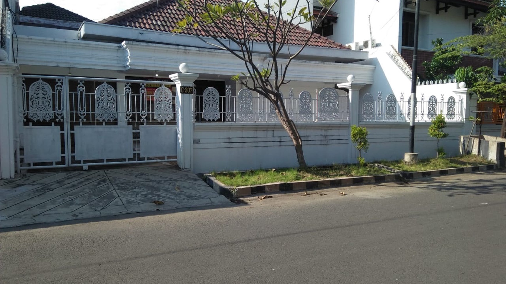 Rumah 1.5 lantai jalan Margorejo