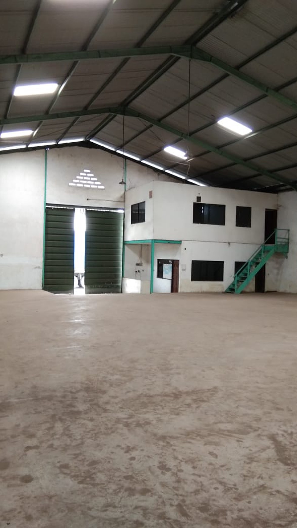 Gudang disewa margomulyo permai surabaya