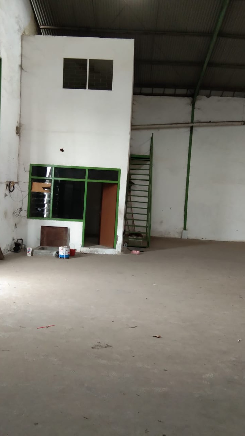 Gudang disewa margomulyo permai surabaya