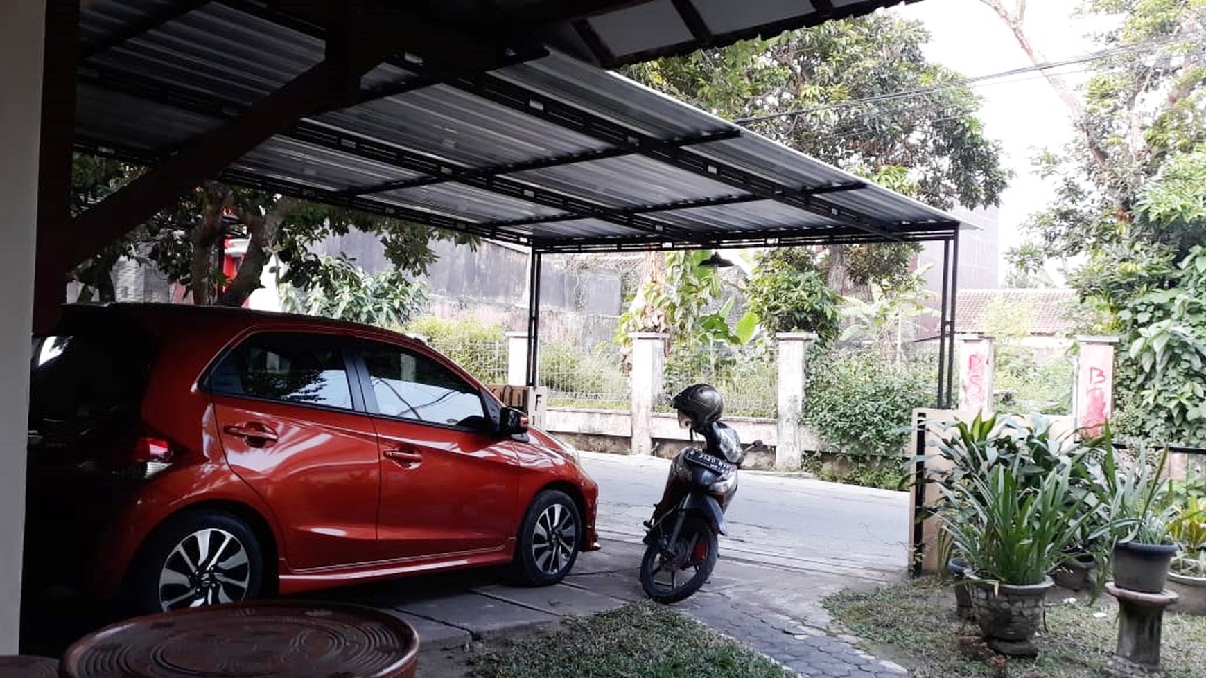 RUMAH TINGGAL COCOK UNTUK KELUARGA BESAR,JL. SUMATERA, MLATI, SLEMAN