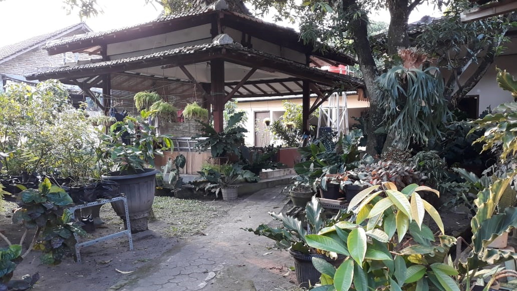 RUMAH TINGGAL COCOK UNTUK KELUARGA BESAR,JL. SUMATERA, MLATI, SLEMAN