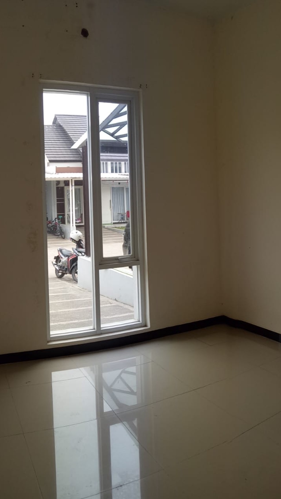 Rumah Taman Kopo Indah 5, Dibawah Harga Pasaran