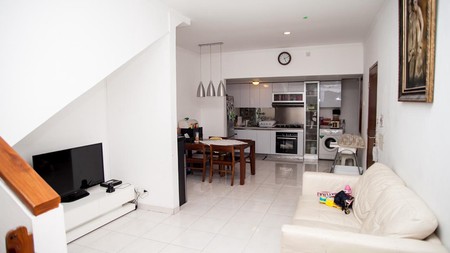 Rumah Siap Huni, Interior & Exterior Elegan, dan Hunian Nyaman @Emerald Town House, Bintaro