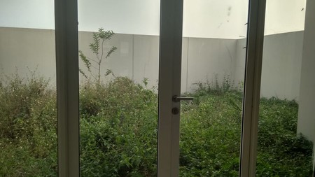 Dijual rumah Di JL. Giri utama 2 Suvarna pasar Kemis Sutera Kab. Tangerang